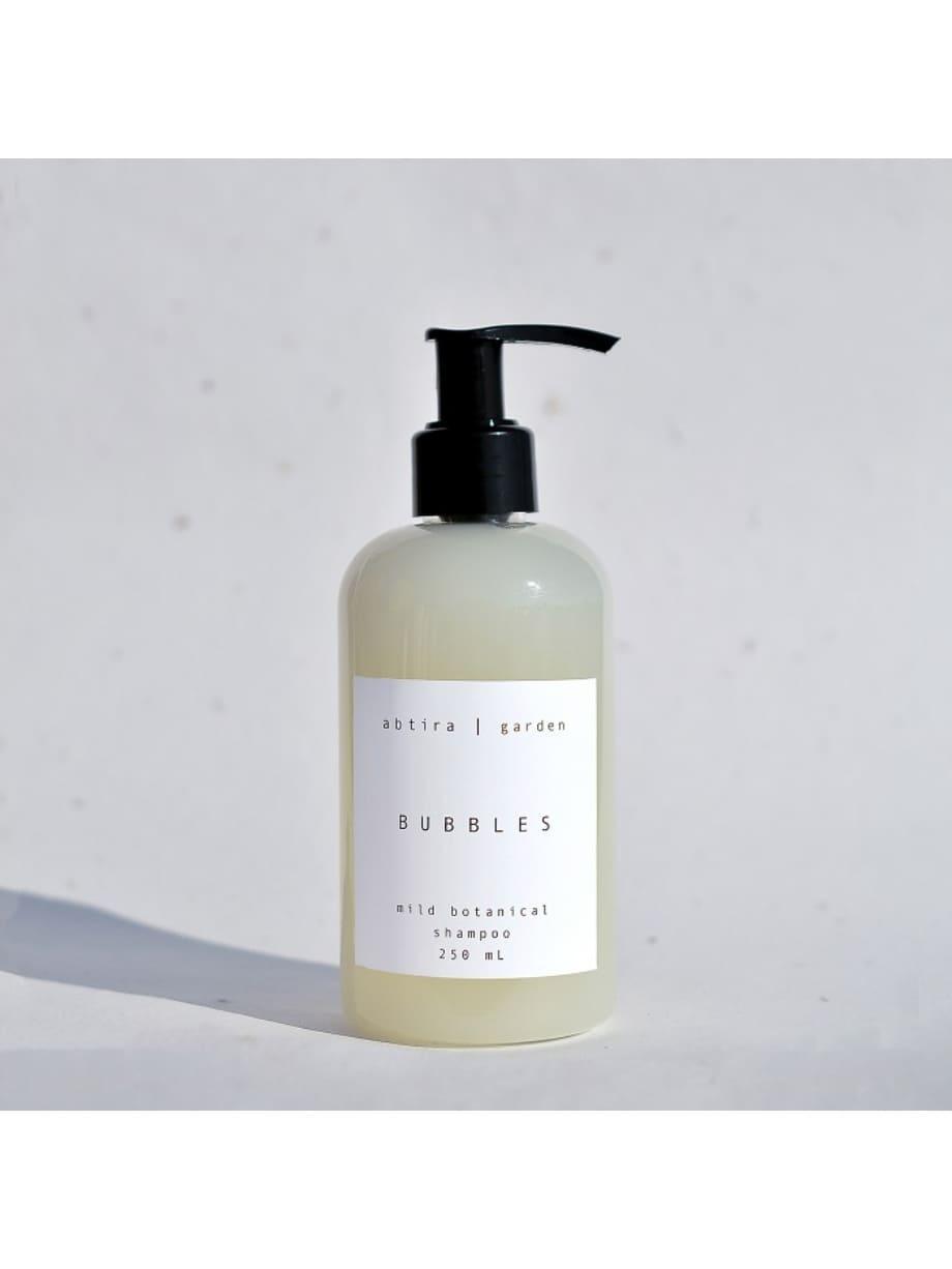Bubbles - Tüm Saç Tipleri İçin Zarif Botanik Şampuan - Mahfelle