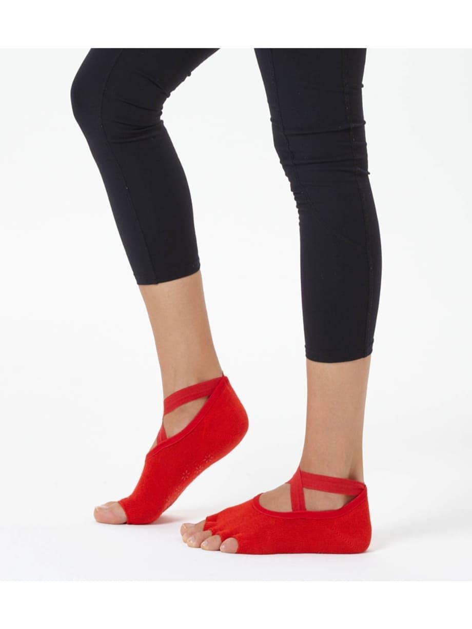 Kırmızı Çapraz Kayışlı Yoga & Pilates Çorabı - Mahfelle